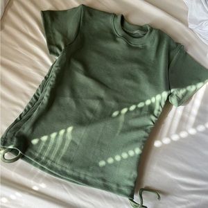 A green blouse, Size: Small
